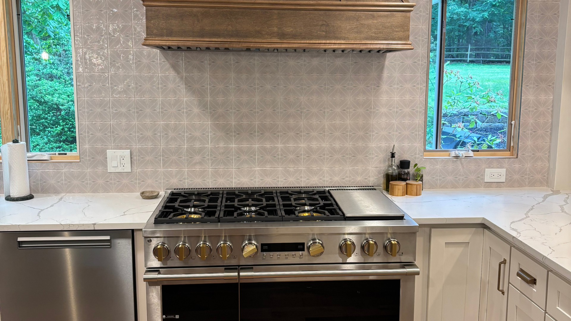 Custom tile backsplash installed by Bob Wagner's Flooring America